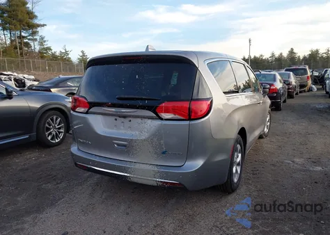 2018 Chrysler Pacifica Hybrid Touring Plus z USA, uszkodzony, nr VIN 2C4RC1H77JR194782